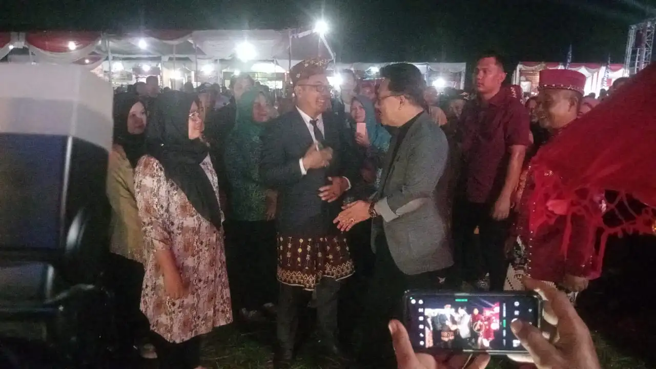 Sekda Lamsel Resmikan Candipuro Fair 2024, Yang Jadi Ajang Promosi UMKM