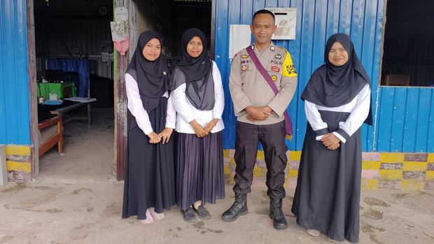 Bripka Syamsuddin Potong Gaji-Gadai Rumah demi Bangun TK-SD Gratis di Ruteng