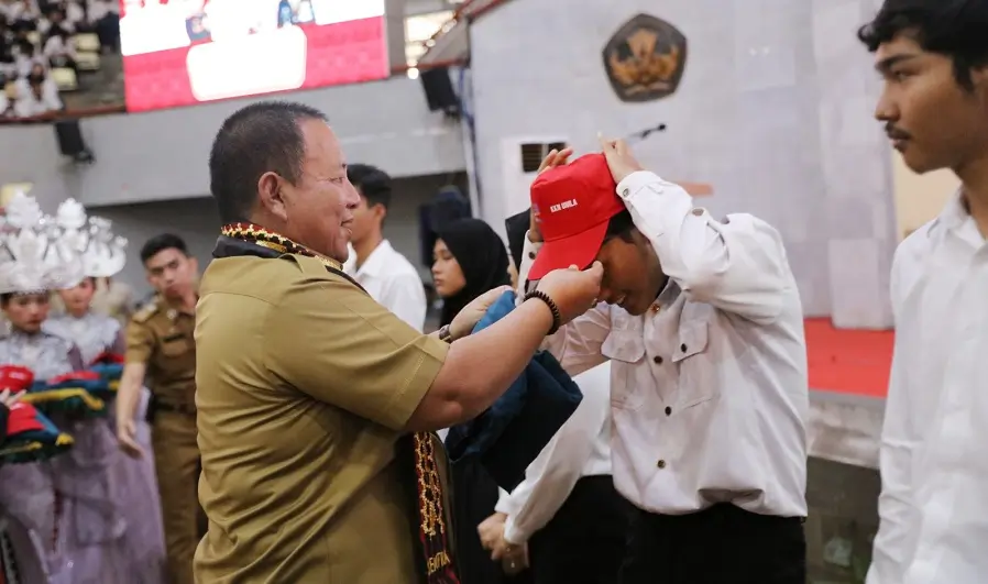 Penyerahan 5.191 Mahasiswa KKN Unila Tahun 2024, Gubernur Ajak Berkarya Nyata Untuk Masyarakat