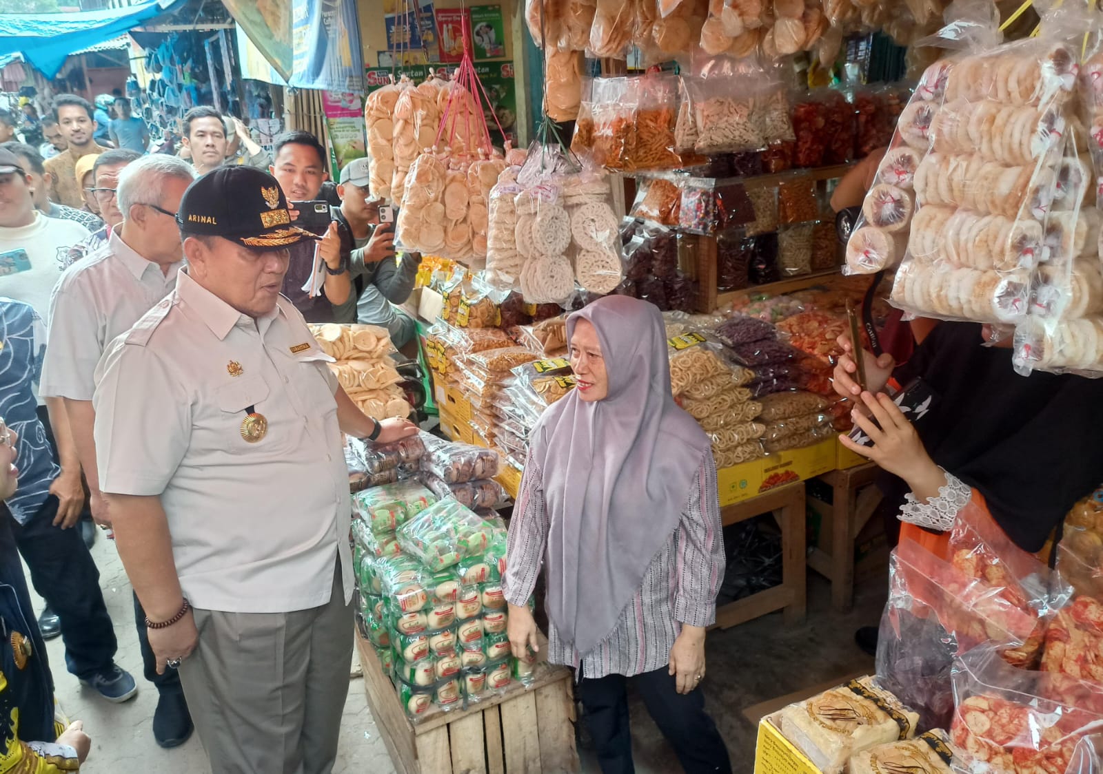 Sikapi Beras Yang Disinyalir Langka, Gubernur Arinal Tinjau Pasar Panjang