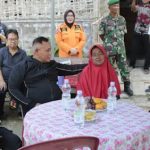 Terharu, Saidah Warga Desa Sidoasih Terima Bantuan Bedah Rumah Dari Bupati Lampung Selatan H. Nanang Ermanto