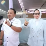 Gubernur Arinal dan Keluarga Salurkan Hak Pilih di TPS 22, Sepang Jaya, Bandarlampung