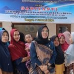 Anggota DPRD Lampung Selatan Sariyati Sosper di Desa Sidodadi