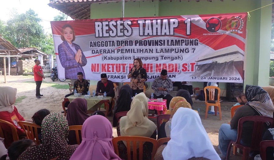 Ni Ketut Dewi Nadi Menggelar Reses Tahap I di Kecamatan Seputih Surabaya