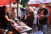 Ketua Dekranasda Provinsi Lampung Kunjungi Festival Pasar Takjil
