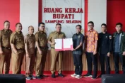 Pemkab Lamsel Hibahkan Tanah1.000 M Kepada Bawaslu