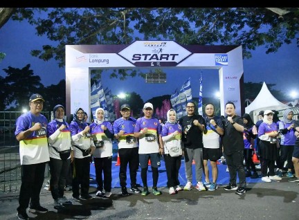 Sekwan dan Anggota DPRD Lampung Ikut Kegiatan Lari dan Jalan Sehat