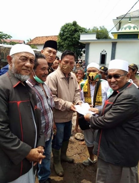 Basakan Sifat Memberi, Menolong Kepada Sesama