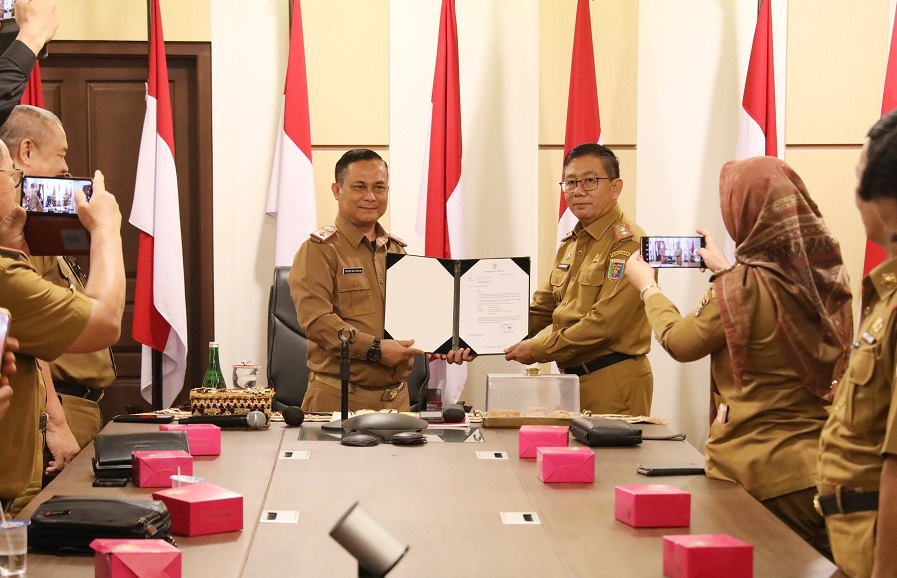 Gubernur Tugaskan Lukman Jadi Plh Bupati Mesuji