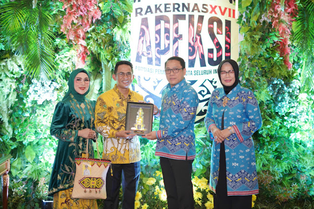 Wali Kota Metro Wahdi Siradjjudin Hadiri Gala Dinner Rakernas APEKSI XVII Tahun 2024