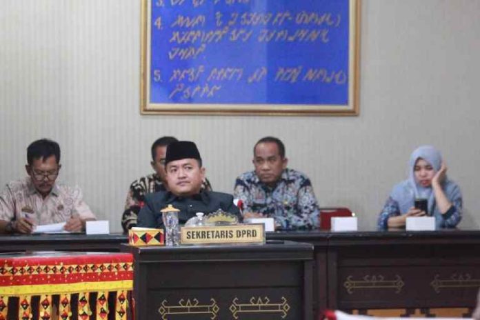 Paripurna DPRD Kabupaten Lamsel Penyampaian Ranperda Tentang Pertanggungjawaban Pelaksanaan APBD 2023