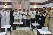Anggota DPRD PrJoni Safuan Bersama Pj Bupati Marindo Mengunjungi Para Jamaah Haji Pringsewu