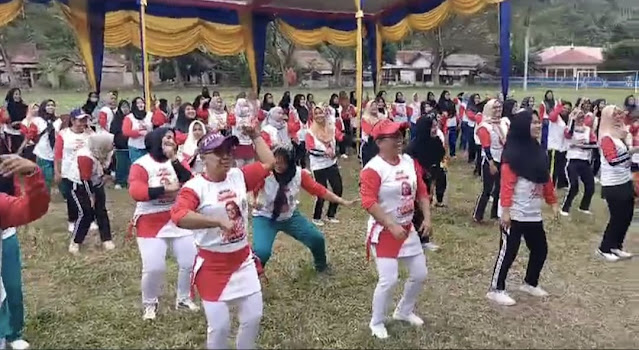 Senam CAKEP Bersama Nanda Indira Dilapangan Desa Bangun Rejo Kec Punduh Pidada