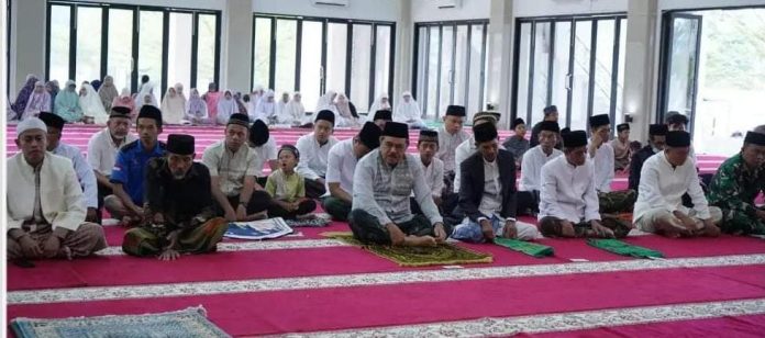 Ketua DPRD dan Pemkab Pringsewu Gelar Sholat Idul Adha 1445H di Masjid Asma’ul Husna
