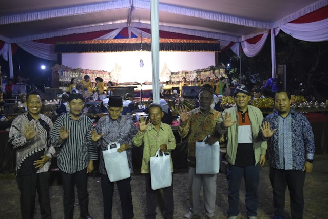 Dari Wayang Kulit, Qomaru Zaman Wakil Wali Kota Metro Apresiasi HUT 86 Kelurahan Sumbersari