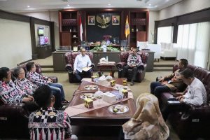 Pj. Gubernur Samsudin Terima Audiensi Bersama Jajaran Pengurus PWI Provinsi Lampung, Harapkan Sinergi Terus Dibangun