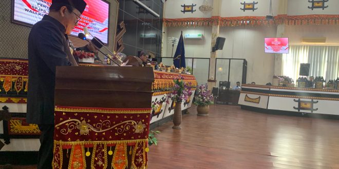 Walikota Metro Hadiri Paripurna DPRD Tentang Raperda RPJPD Tahun 2025-2045