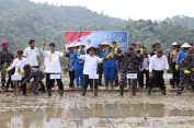Pj Gubernur Lampung Dampingi Mentan dan Wakasal Kunjungi Program Ketahanan Pangan di Mako Brigif 4