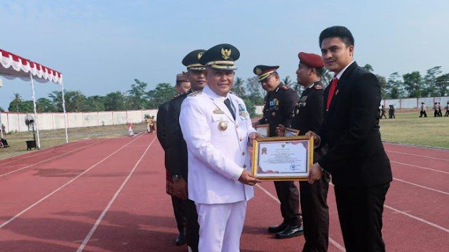 Nanang Ermanto Bupati Kab. Lampung Selatan Beri Penghargaan Atas Kberhasilan Polres Lampung Selatan Memberntas Peredaran Narkoba