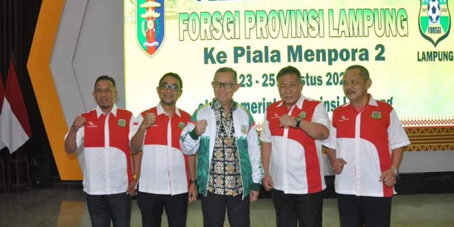 Sekdaprov Lampung Lepas Kontingen FORSGI Menuju Piala Menpora 2, Dorong Optimisme dan Semangat Juang Atlet Muda