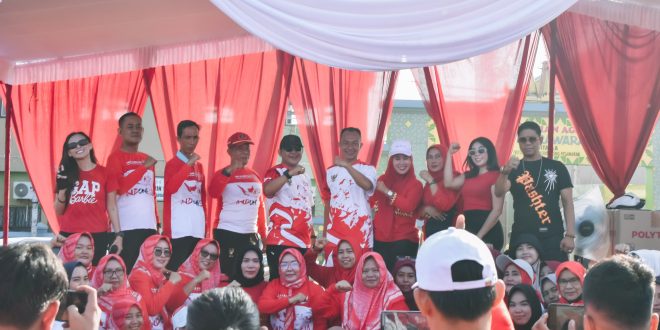 Ribuan Peserta Ikuti Kegiatan Jalan Sehat Di Kecamatan Kedondong