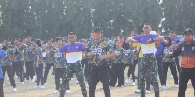 Bersama Pj. Gubernur Lampung, Danrem 043/Gatam Senam Bersama Atlet Dan Pelatih Kontingen Lampung Untuk PON Aceh-Sumatera Utara