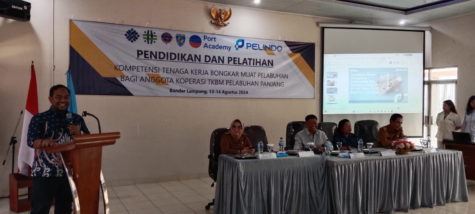 GM Pelindo Bilang TKBM Pelabuhan Itu Adalah Etalase Indonesia