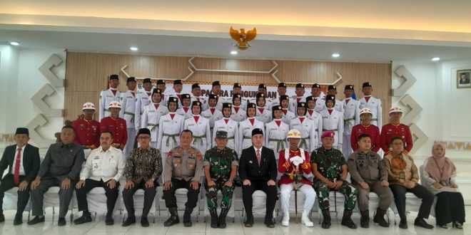 Bupati Pesawaran Kukuhkan 30 Anggota Calon Paskibraka Kabupaten Pesawaran Tahun 2024