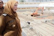 Walikota Eva Dwiana Tinjau GOR Siger Way Halim