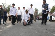 Pj Gubernur Lampung Bersama Kadis BMBK Provinsi Tinjau Jalan Inpres Penumangan-Tegal Mukti