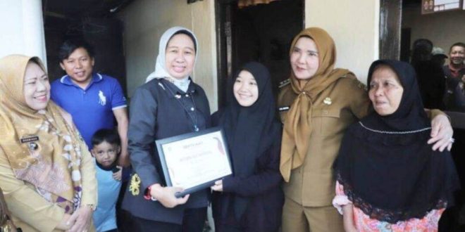 Rektor Unila dan Walikota Bandar Lampung Berikan Beasiswa PMPAP