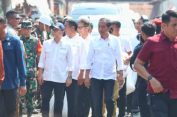 Tinjau Pasar Kota Agung, Presiden RI Joko Widodo didampingi Pj. Gubernur Lampung Berdialog Dengan Pedagang Serta Mengecek Harga dan Ketersediaan Stok