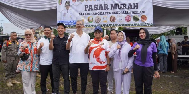 Pj. Gubernur Lampung Tinjau Pasar Murah, Upaya Pengendalian Inflasi dan Ketersediaan Bahan Pokok untuk Masyarakat