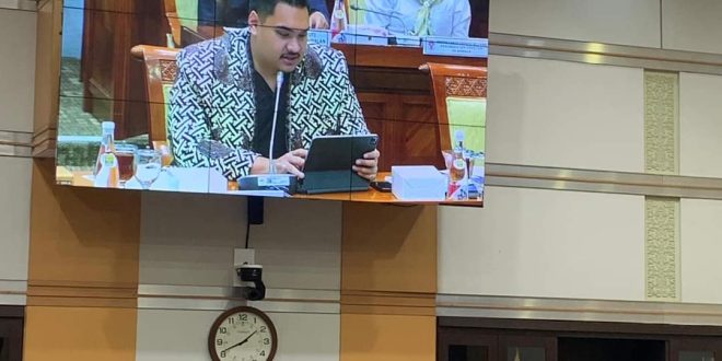 Pj. Gubernur Lampung Samsudin Dampingi Menpora Rapat Kerja DPR
