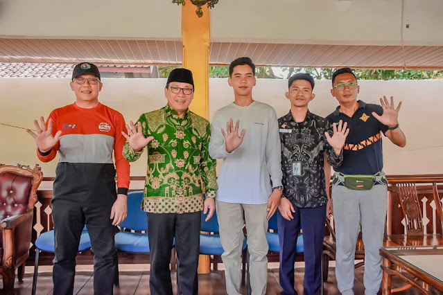 Perwakilan Lampung, Wahdi Lepas Azrinaldo Pada Lomba Pelajar Pelopor Keselamatan Lalu Lintas Tingkat Nasional Tahun 2024
