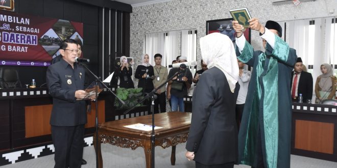 Bayana Dilantik Jadi Pj Sekda, M. Firsada Harap Dapat Laksanakan Tugas Fungsinya Secara Optimal