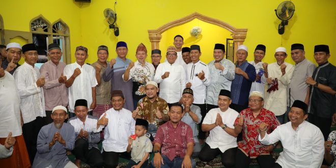 Pj. Gubernur Samsudin Bersilaturahmi dan Bernostalgia dengan Warga di Lingkungan Perumahan Bataranila