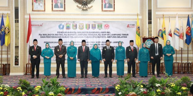 Pj. Gubernur Samsudin Kukuhkan Pejabat Sementara Bupati/Walikota Lamtim, Lamteng, Bandarlampung dan Metro serta Serahkan Surat Pelaksana Tugas Bupati Lamsel
