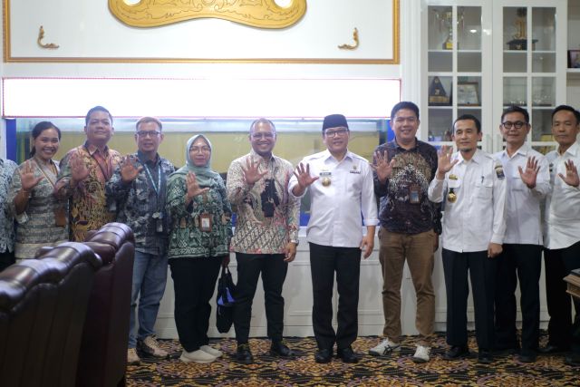 Kontribusi Nyata PLN Atas Pembangunan Daerah Melalui PPJ, Pemkot Metro Anugerahkan Penghargaan