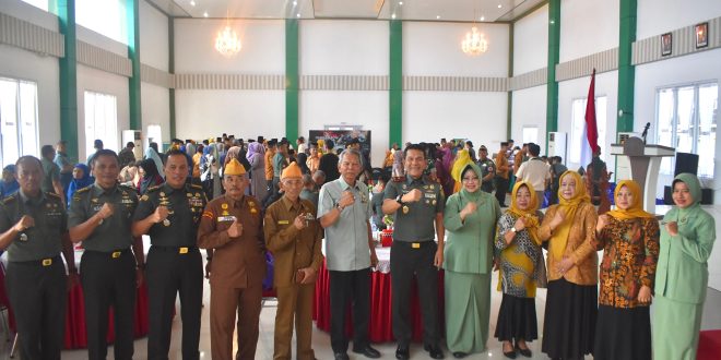 Korem 043/Gatam Gelar Bakti Sosial Dan Bakti Kesehatan Dalam Rangka HUT Ke-79 TNI Tahun 2024