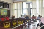 Aliansi Rakyat Lampung Melakukan Aksi Massa Dalam Rangka Memperingati Hari Tani Nasional Diterima Anggota DPRD Provinsi Lampung