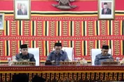 Wakil Ketua I DPRD Lamsel Agus Sartono Pimpin Paripurna Raperda APBD-P 2024