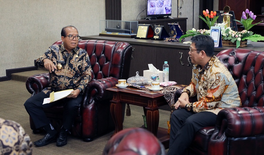 Pj Gubernur Lampung ajak PT Semen Baturaja Berkontribusi dalam Pembangunan