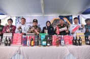 Pj Gubernur Samsudin Hadiri Pemusnahan Rokok dan Miras Ilegal