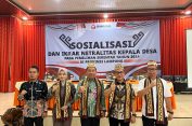 Pj. Sekretaris Daerah Kabupaten Tanggamus Menghadiri Sosialisasi dan Ikrar Netralitas Kepala Desa pada Pemilihan Serentak Tahun 2024 di Provinsi Lampung.