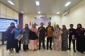 Mahasiswa FKIP Unila Dilatih Jadi Pendengar yang Baik