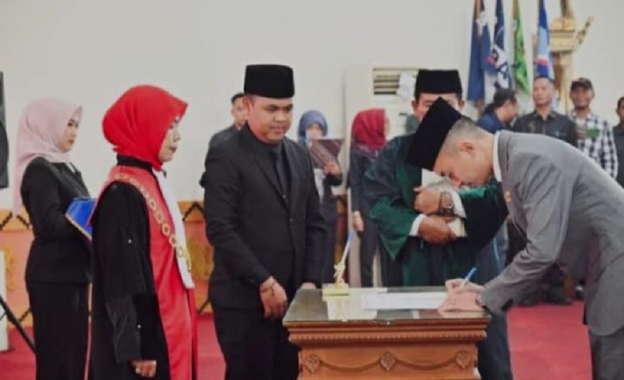 DPRD Pesawaran Gelar Paripurna Pengucapan Sumpah Janji Ketua dan Wakil Ketua