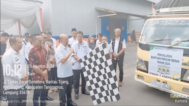 Pj. Bupati Melepas Bantuan Cadangan Pangan Pemerintah Tahap III Tahun 2024