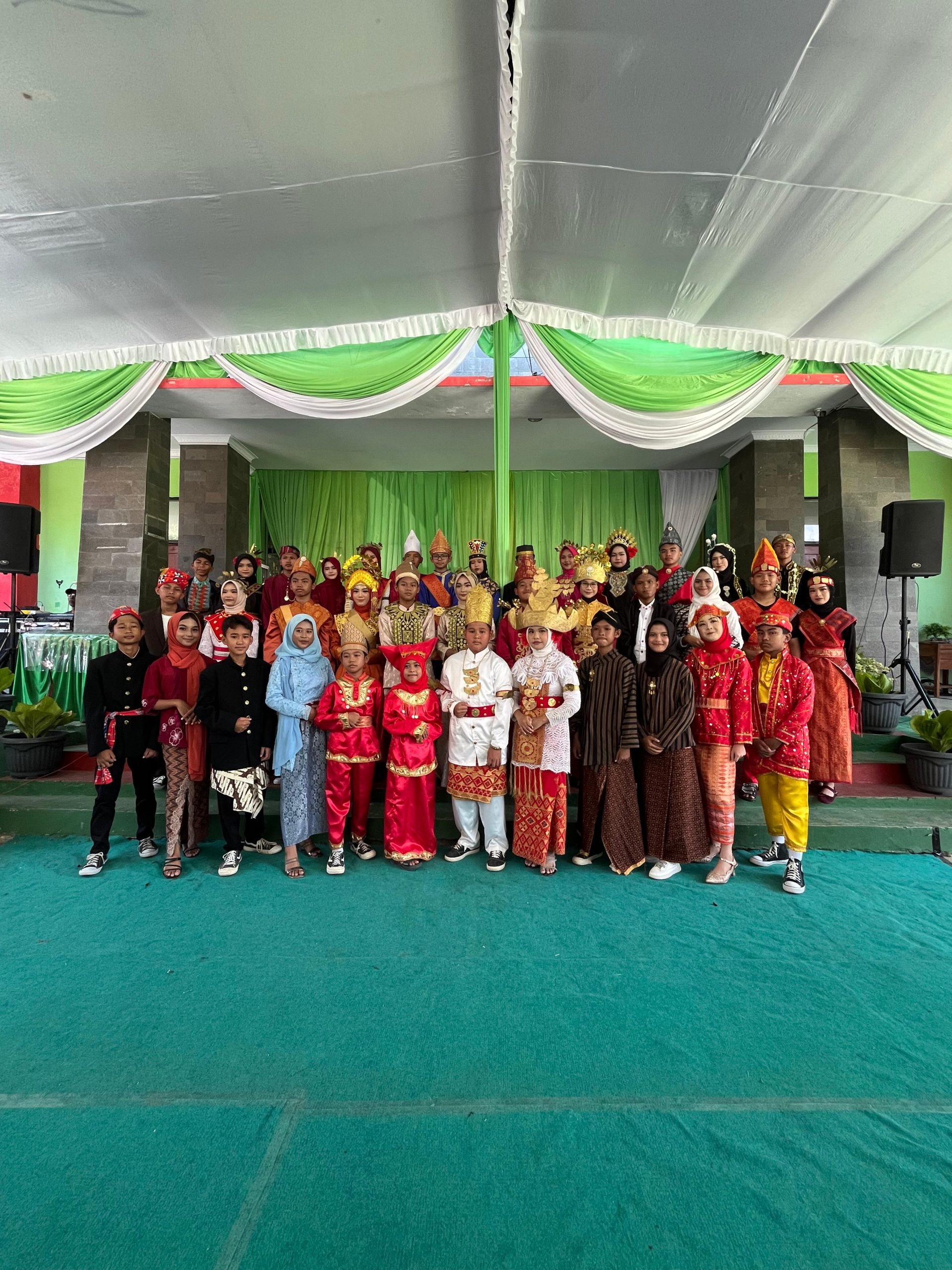 Spantulas In Bhinneka SMPN 17 Bandar Lampung Lestarikan Keberagaman Budaya