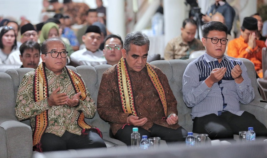 Pj Gubernur Hadiri Ramah Tamah dengan Ketua MPR RI Ahmad Muzani dan Acara Syukuran Ketua DPRD Lampung Ahmad Giri Akbar